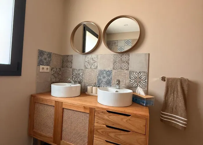 Casa Julia 빌라 빌라노바 데 세르베이라